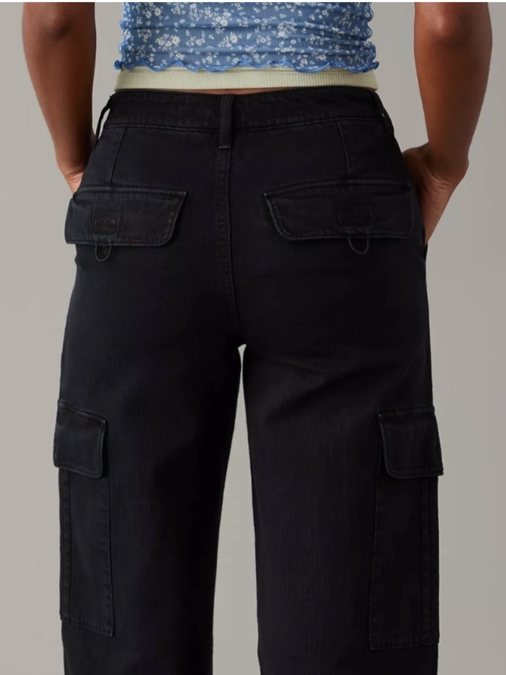 NWT American Eagle High Rise Baggy Wide Leg Cargo Jeans Stretch Black 6 Short - Picture 5 of 9